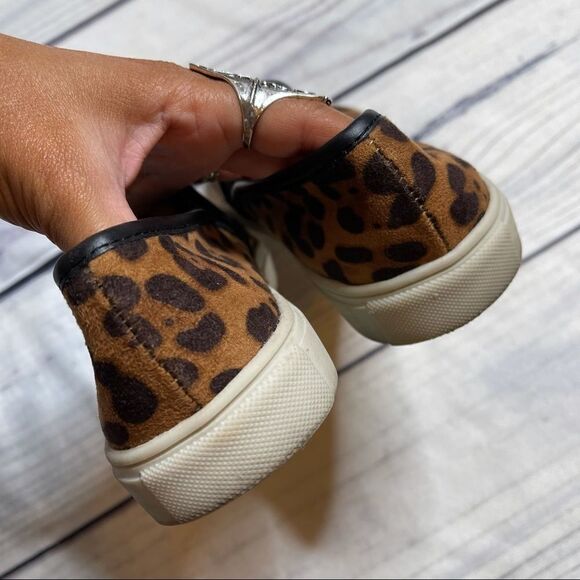 Leopard  Print Slip On Shoes Size 7.5 - Picture 3 of 8